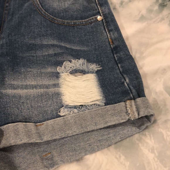 Shein denim distressed shorts. Size XS - Picture 2 of 8